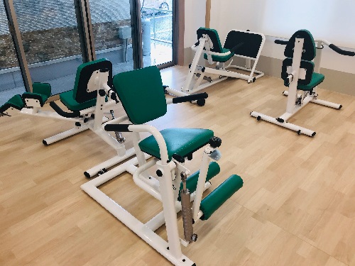 トレーニングマシン